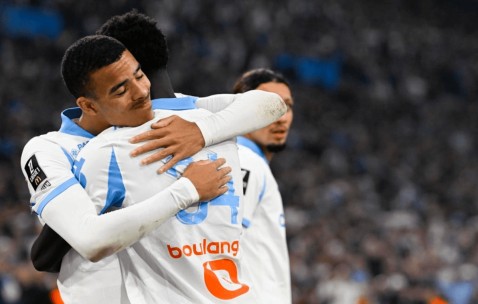 一场6-2，让法甲变天，榜首易主，曼联弃将踢疯了：轰入4球