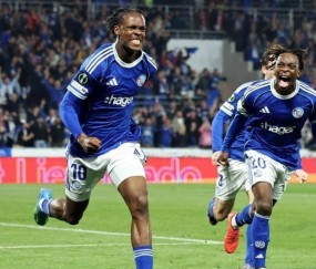 法甲踢疯了：2-1！5-4！巴黎遭遇绝杀，白堡连追四球，里昂主场溃败