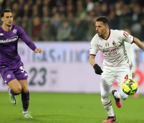 意甲焦点战：国际米兰主场碾压佛罗伦萨，蓝黑军团剑指三分！